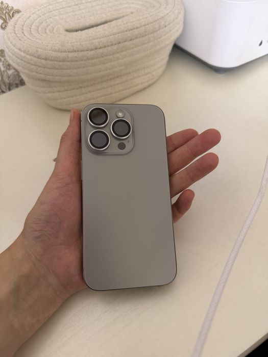 Продам Iphone 15pro