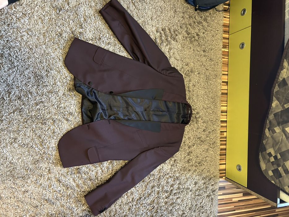 Костюм за официални събития