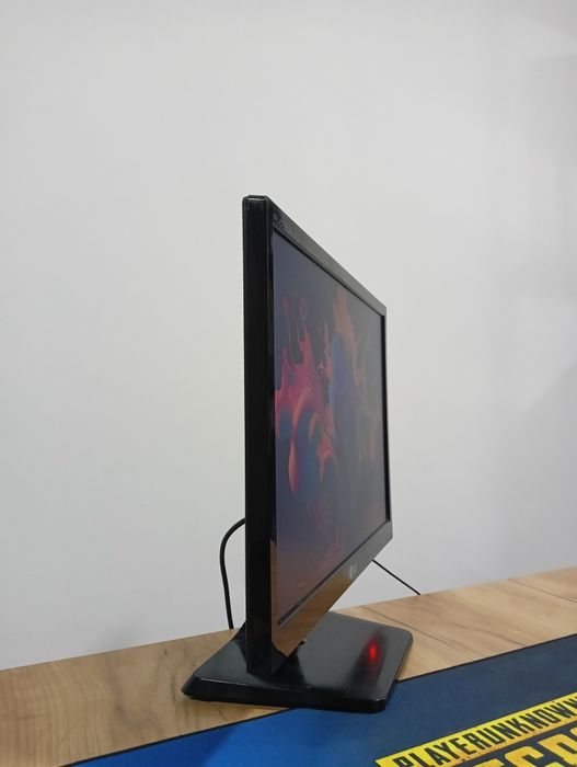 LG 19 monitor IPS