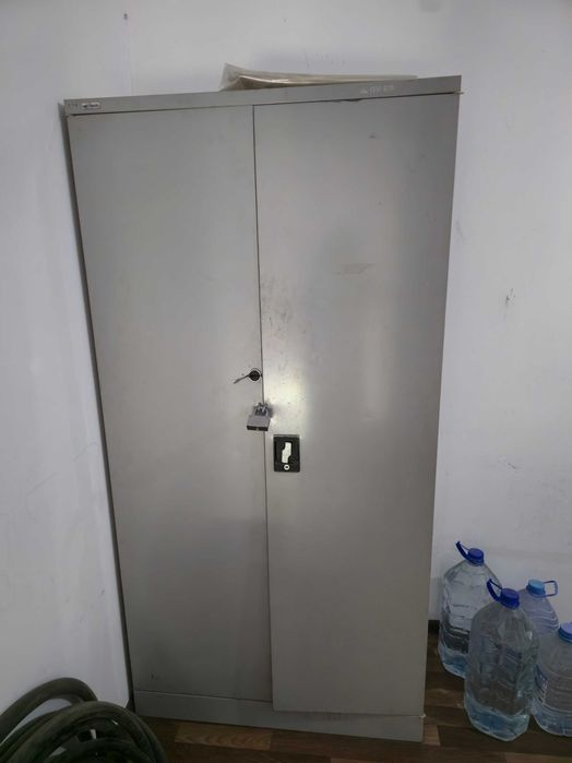 Шкаф металлический