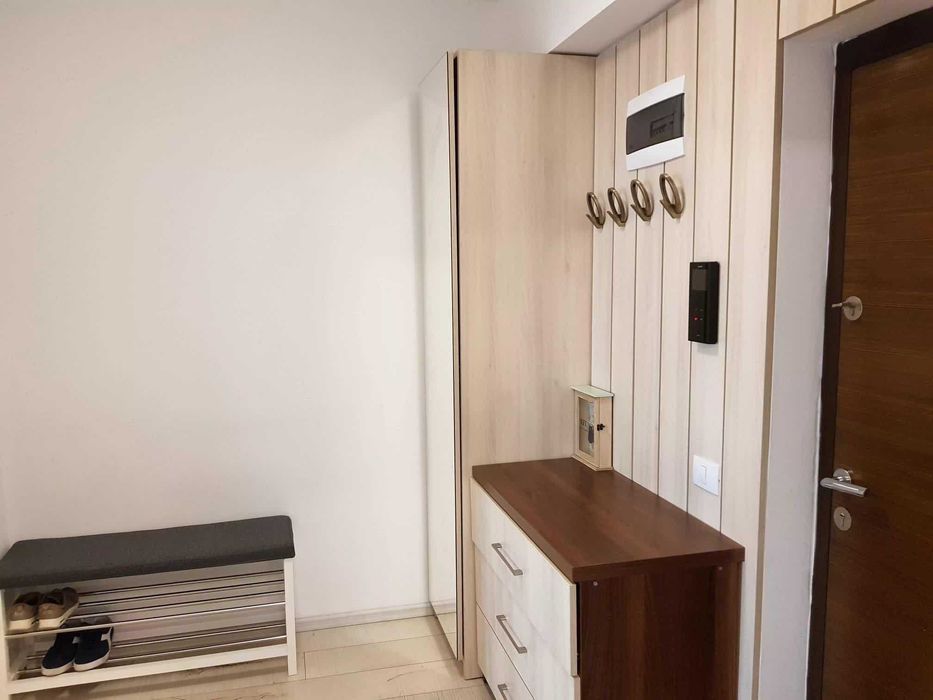 Inchiriez apartament cu 2 camere in bloc nou