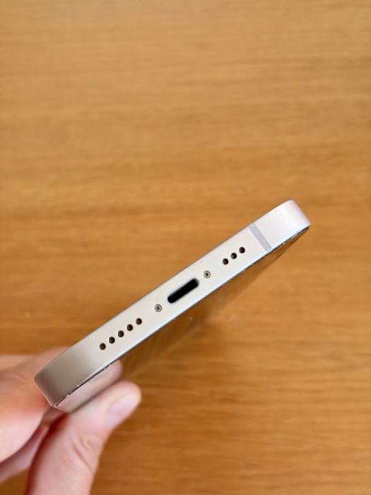 iPhone 13 с  батерия 100%