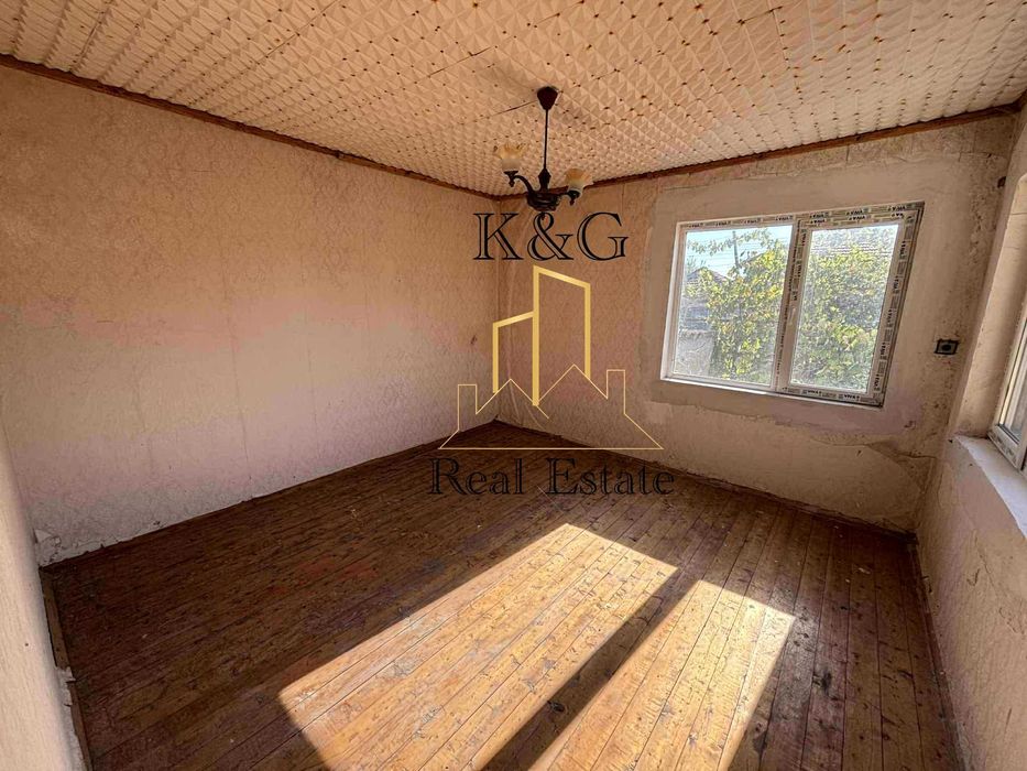 Продава се Къща в Завет - 90 кв.м за 340 €/кв.м - Снимка #3