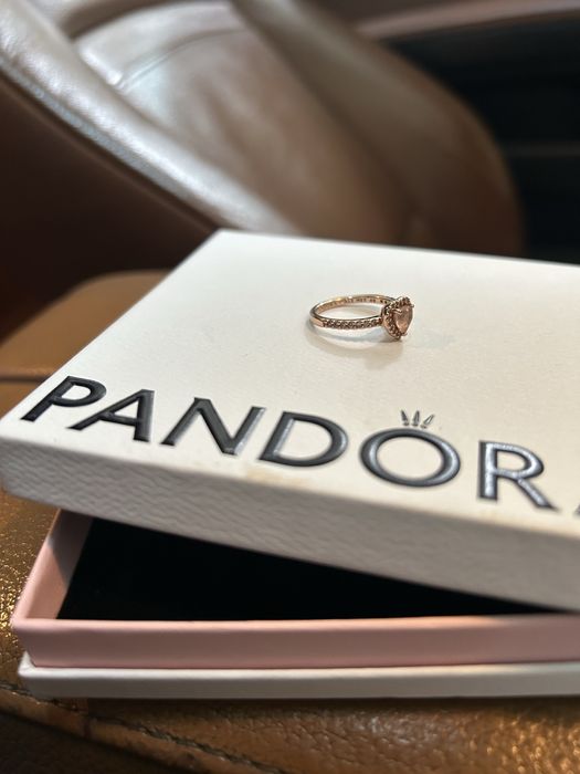 Inel pandora rose gold