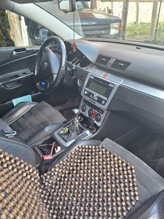 Vând Volkswagen Passat, an fabricație 2007