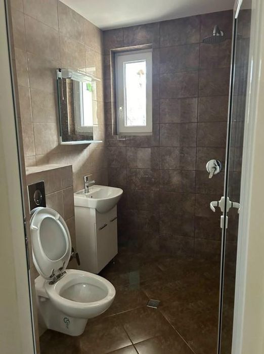 Дава се под наем Едностаен апартамент в София, Витоша - 50 кв.м за 440 € - Снимка #3