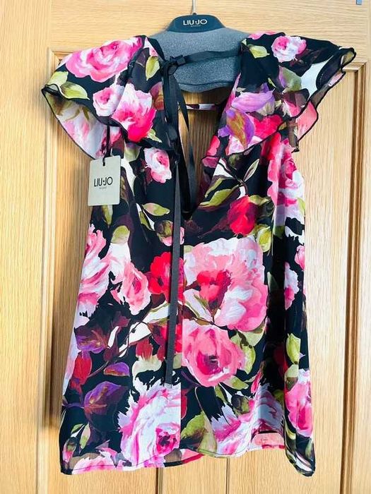 LIU JO нов цветен топ