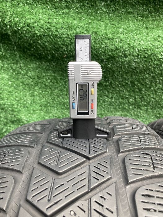 Set 4 anvelope Iarnă Pirelli Scorpion Winter 235 60 R18 107H DOT 3520