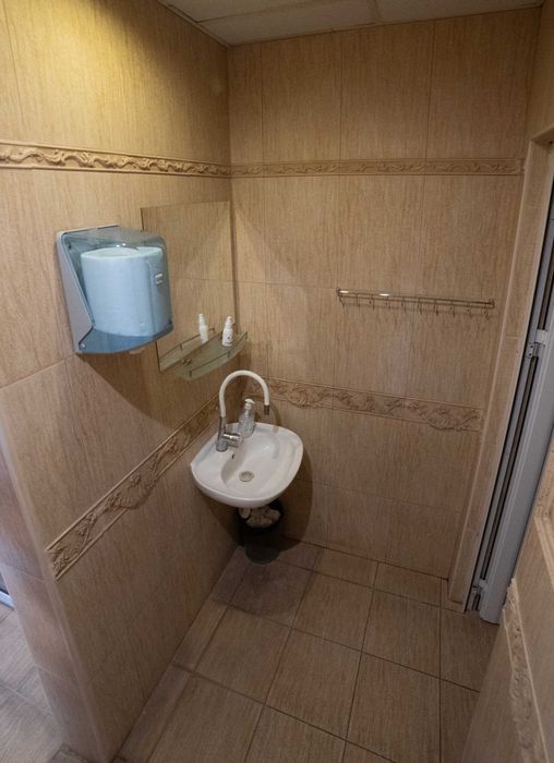 Дава се под наем Зала за събития в Хасково, Център -  кв.м за 20.4 € - Снимка #6