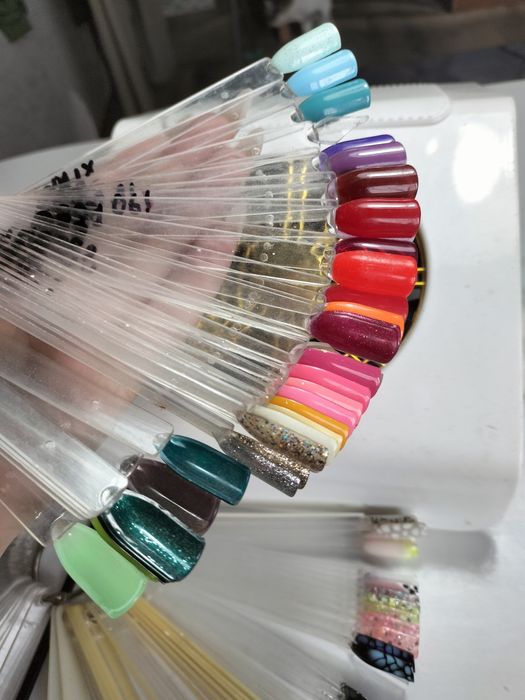 Продам все для маникюра