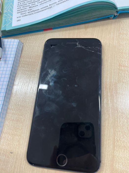 Айфон 8 сатылад.