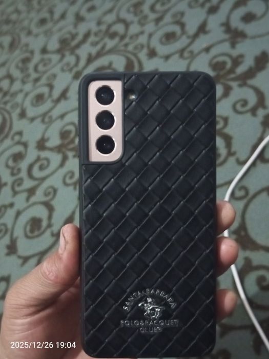 Samsungg s21.  yaxshi telefon