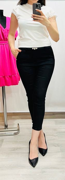 Pantalon diferite culori