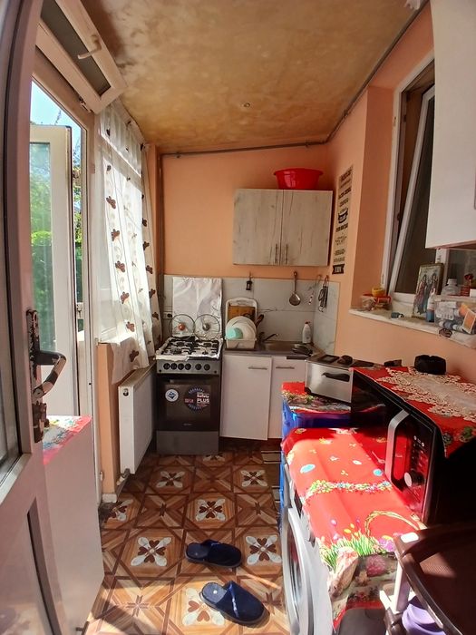 Vând apartament la cheie