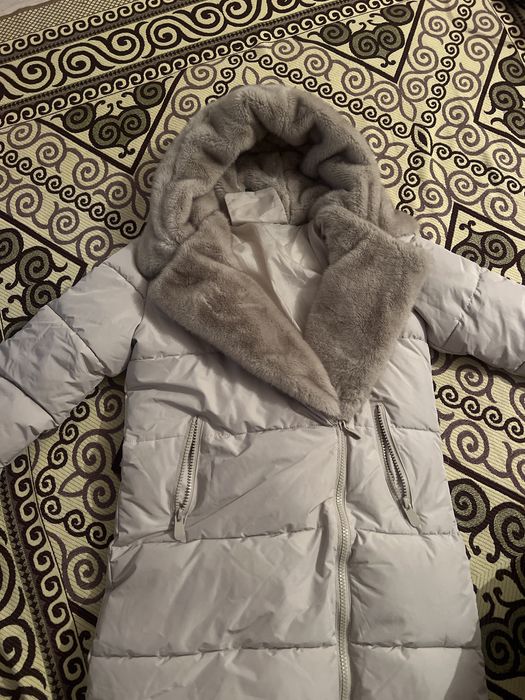 Куртка с мехом новый