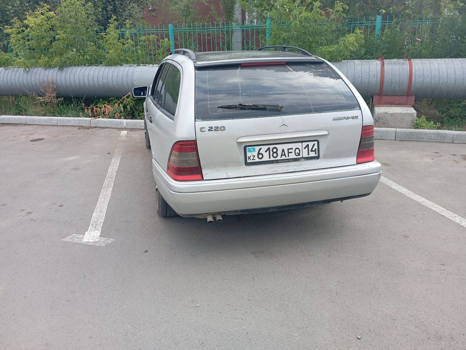 Продам Мерседес W202 C220