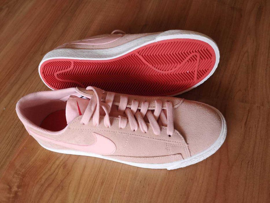 Дамски маратонки Nike Blazer Low