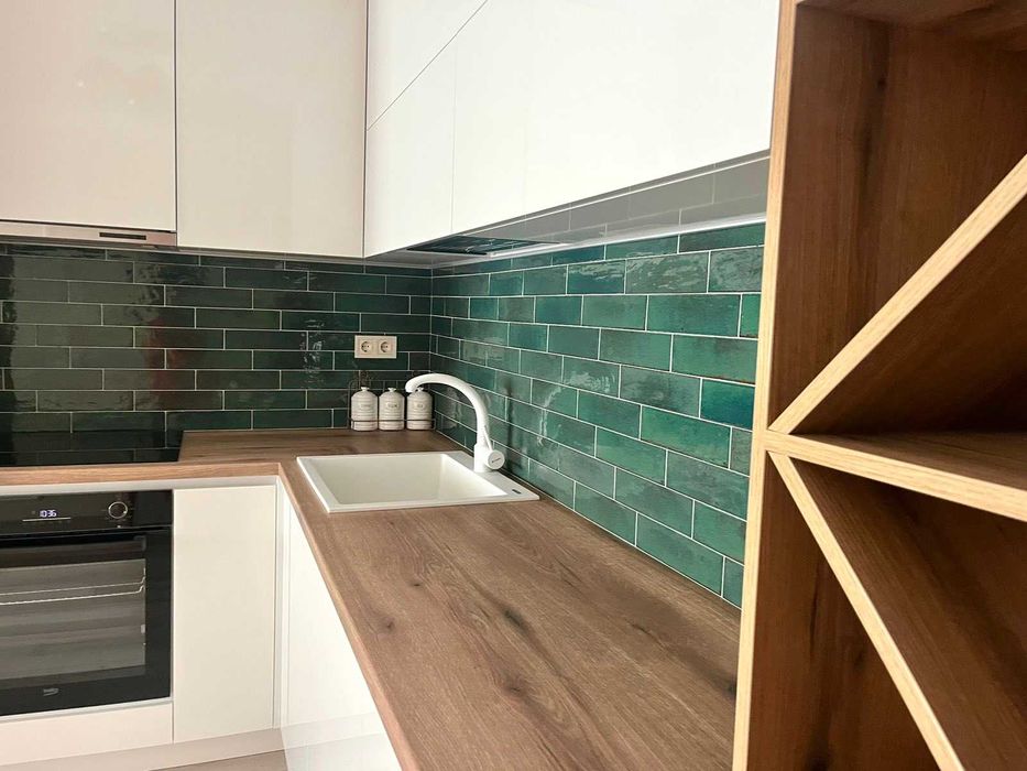 Дава се под наем Тристаен апартамент в Бургас, Лазур - 130 кв.м за 1150 € - Снимка #5