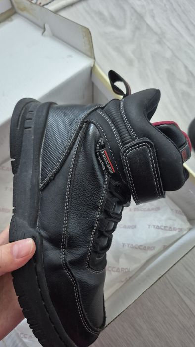 Продам обувь мальчиковый