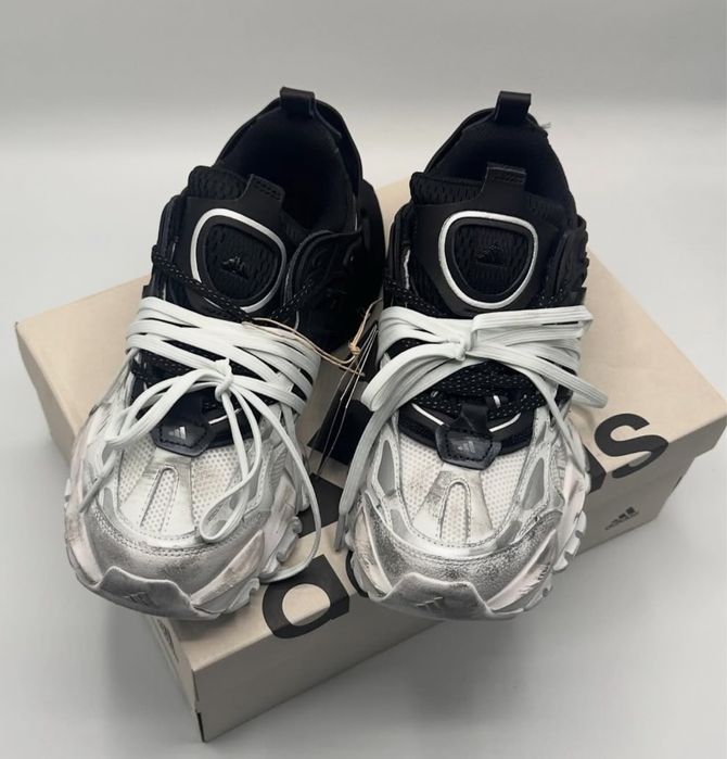 Нови дамски маратонки Adidas XLG Runner Deluxe black/white