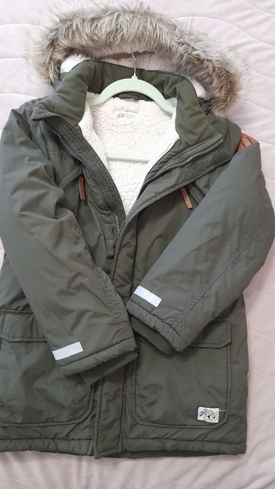 Зимна парка на марката НМ