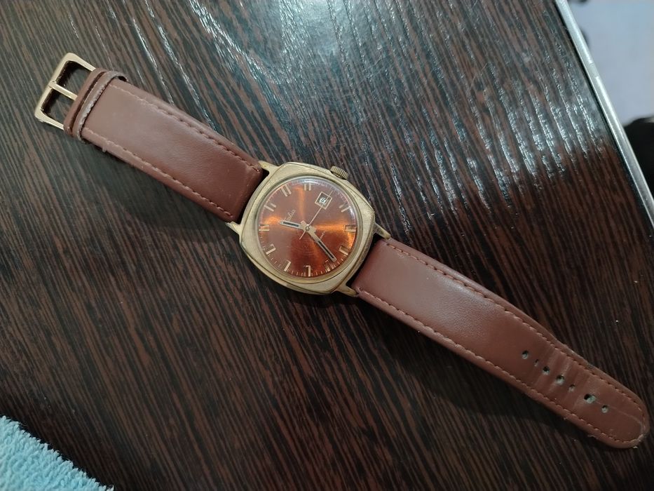 Продам часы СССР оригинал