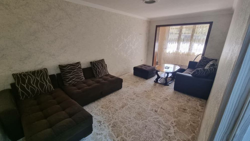 Арендага 1 хона 2 этаж Микрорайонда жойлашган.Агентство