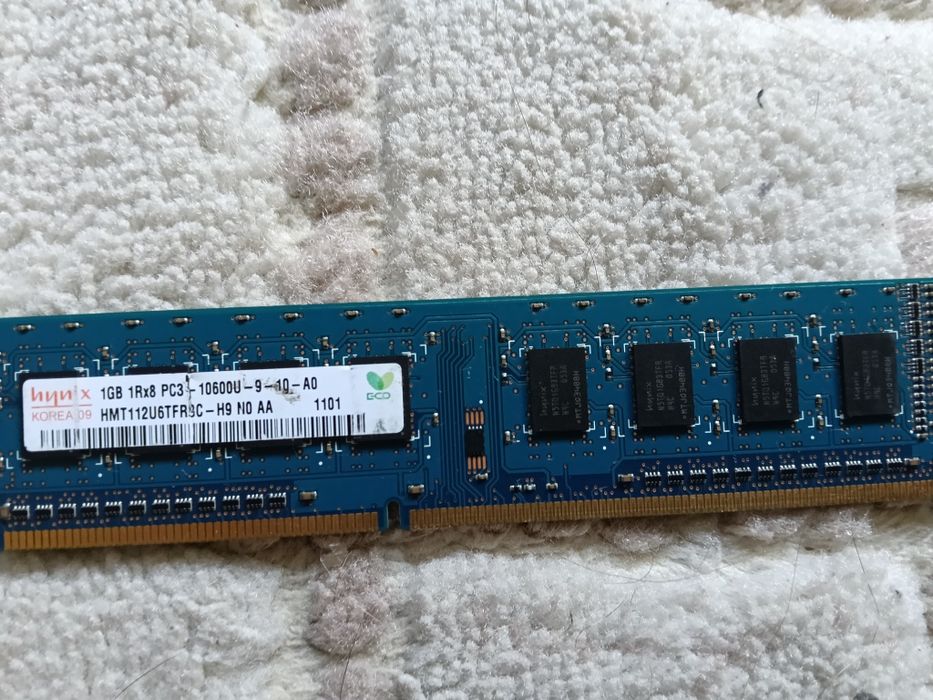 RAM Memorii 4 GB DDR3 Crucial plus 1GB HP DDR3