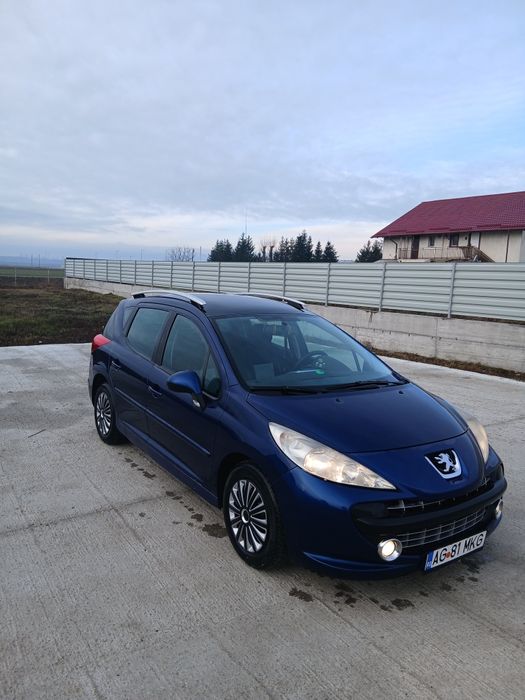 Vând Peuget 207 SW