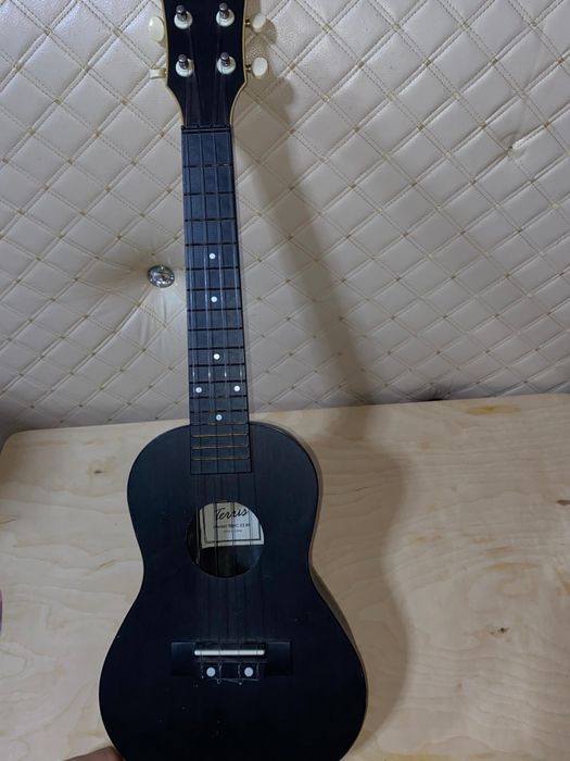 Продам укулеле в хорошем состоянии