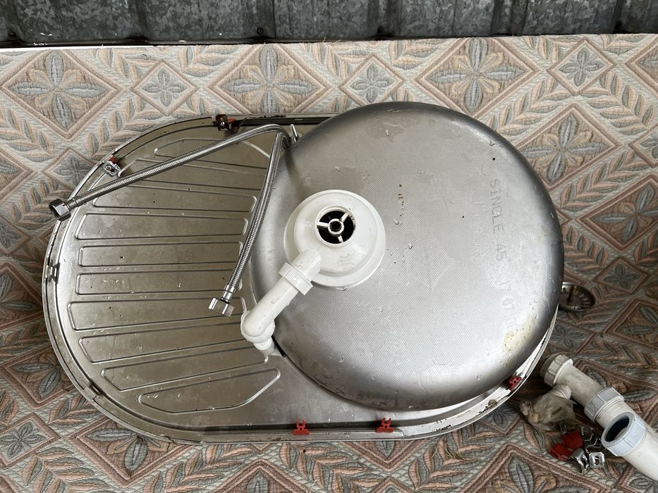 Продам раковину для кухни