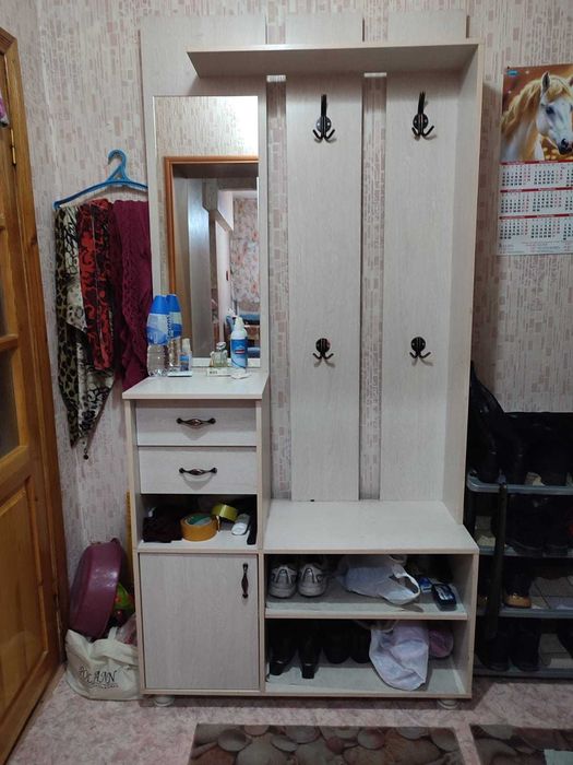Прихожая б/у шкаф