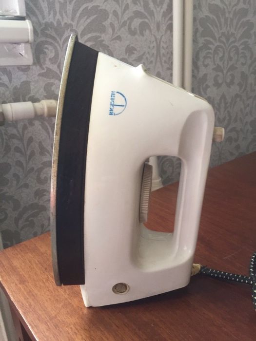 Продам утюг советского производства