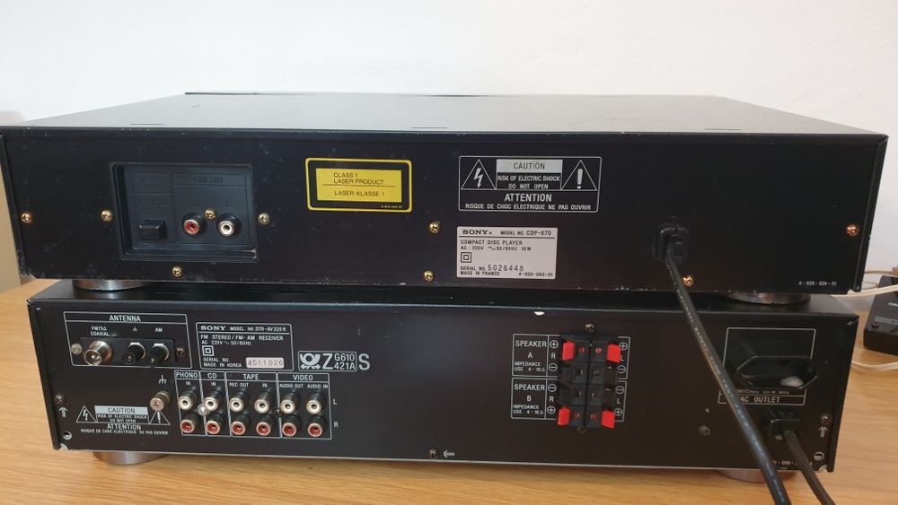 Linie audio Sony STR-AV320R