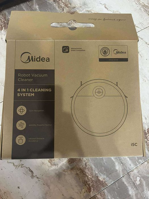 Прахосмукачка робот Midea i5C - отлична