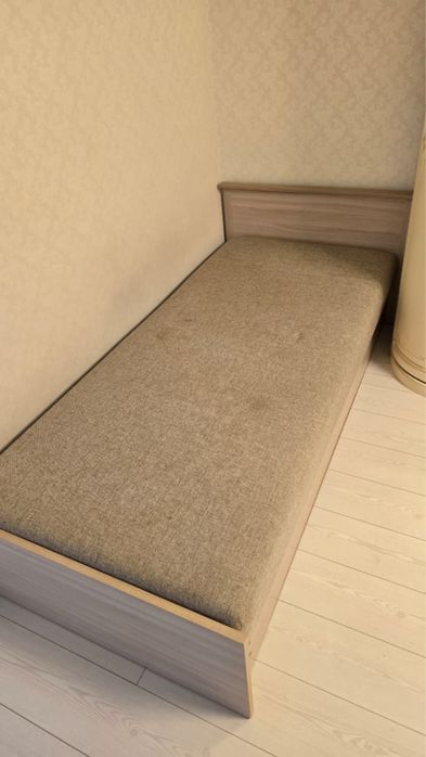 Продам односпальная  кровать