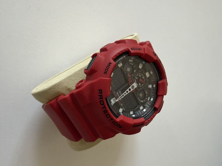 Casio G-Shock GA-100B-4A – чисто нов, оригинален