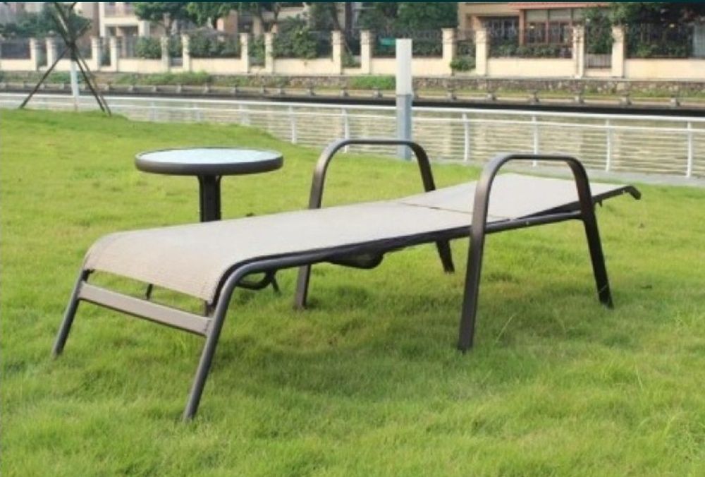 Градински Шезлонг става и на легло Чисто нов