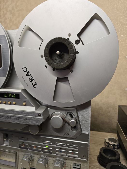 Катушечный магнитофон Teac X2000R