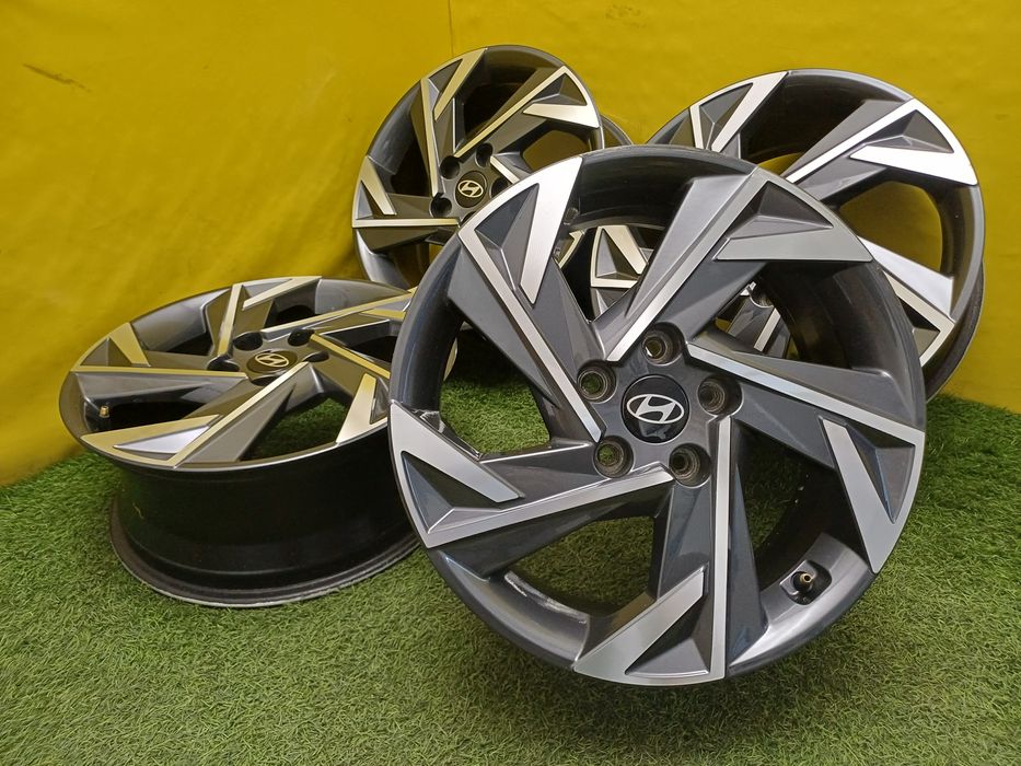 Диски R17 5x114.3 на Hyundai и другие.