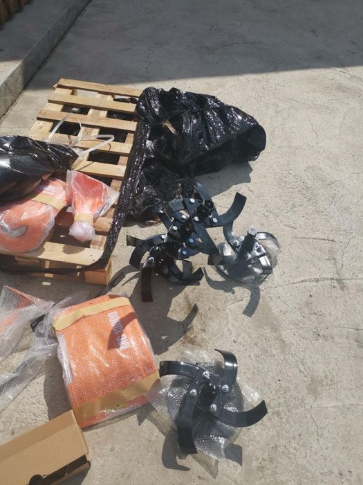 Motocultor OMAC MC 13000, model pe benzină, cu diferențial, 13 CP