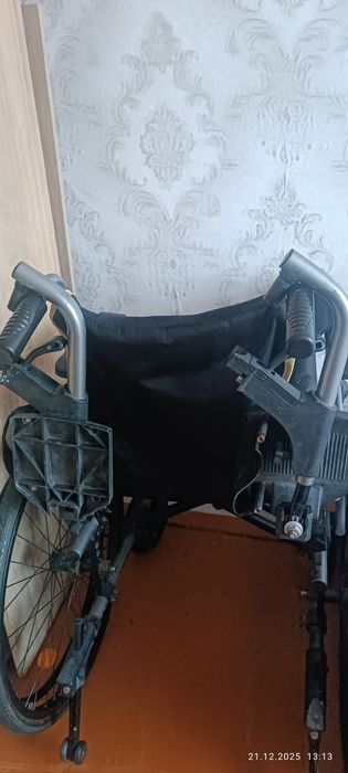 Инвалидная коляска