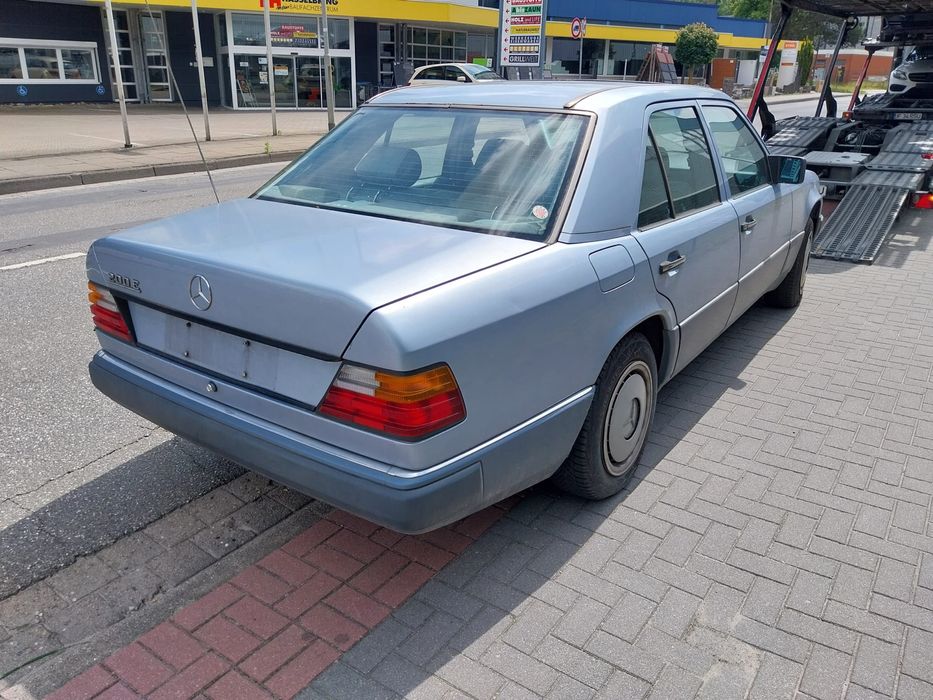 Mercedes e 200 model 124