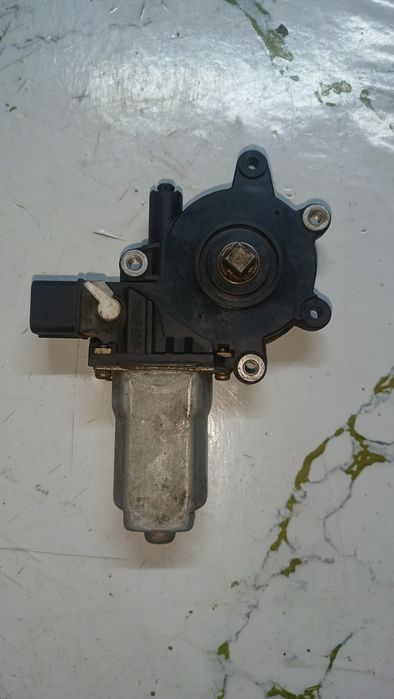 Эл. подьемник стекла