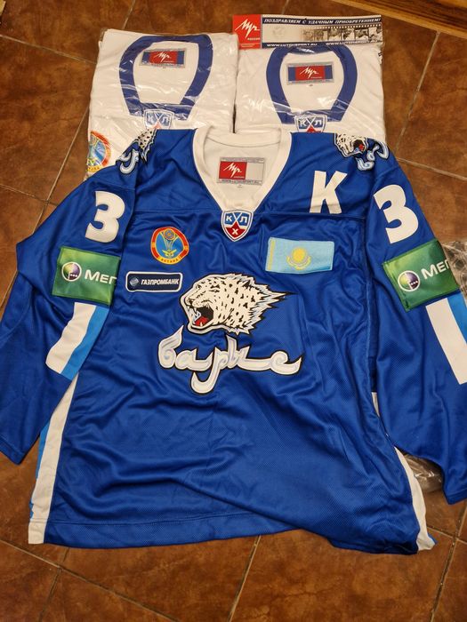 Хоккейная экипировка