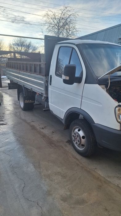 Продам газель грузовой