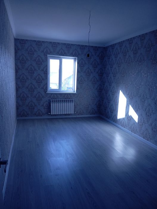 Yarim plan xovli joy sotiladi