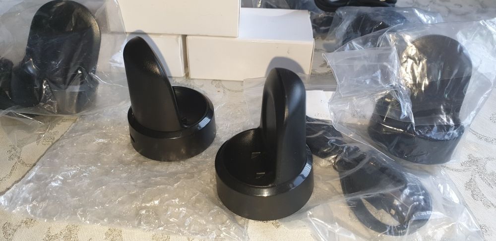 SAMSUNG GearFit2 и GearFit2 pro, НОВИ Зарядни за смарт часовници-30лв