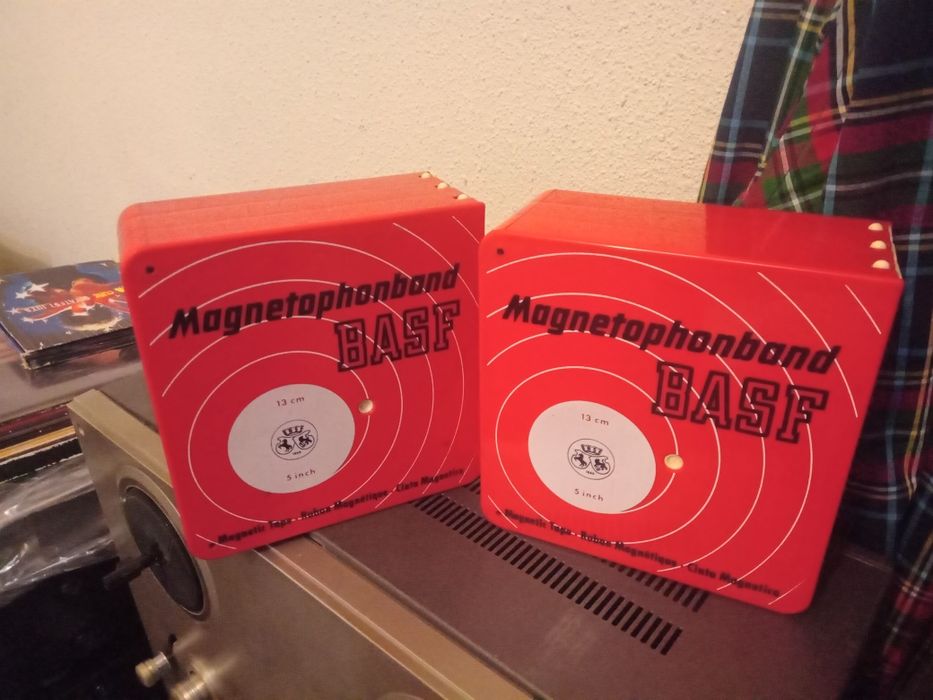 Lot 6 benzi 13cm .3 basf + 3 agfa plus cutiile