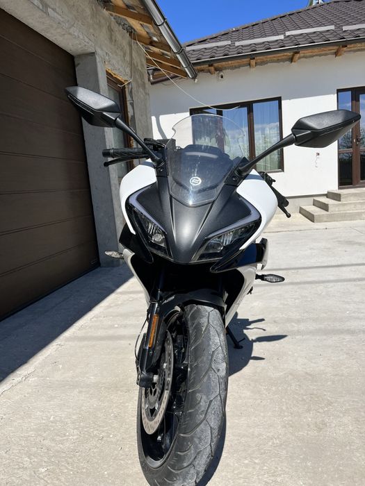 CFMoto 300sr 2025